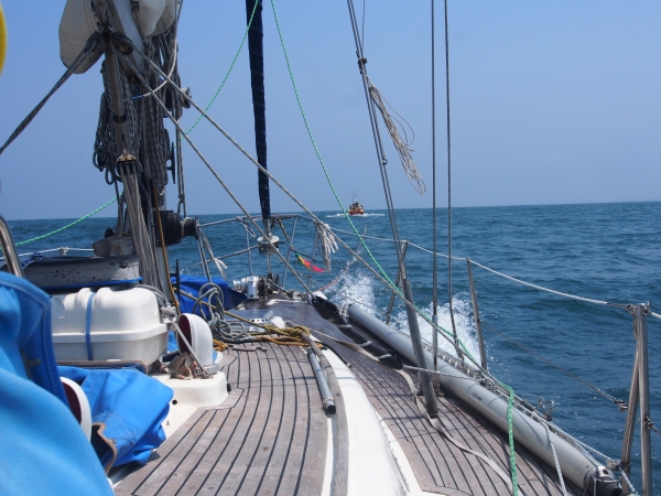 Under tow at 6.5 knots and all to windward